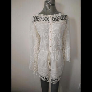 Itoo Fashion NWT Romper White Lace Long sleeve Button Shoulder Bridal Boho